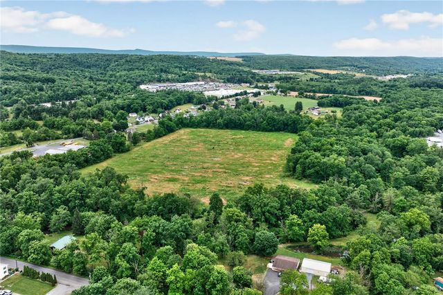 Ashtown Drive, Mahoning Twp, PA 18235