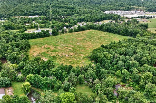 Ashtown Drive, Mahoning Twp, PA 18235