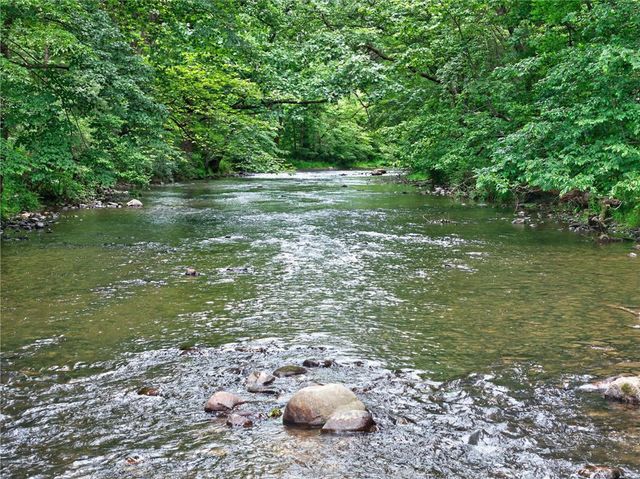 Ashtown Drive, Mahoning Twp, PA 18235