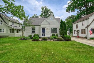 2225 16th Street, Cuyahoga Falls, OH 44223
