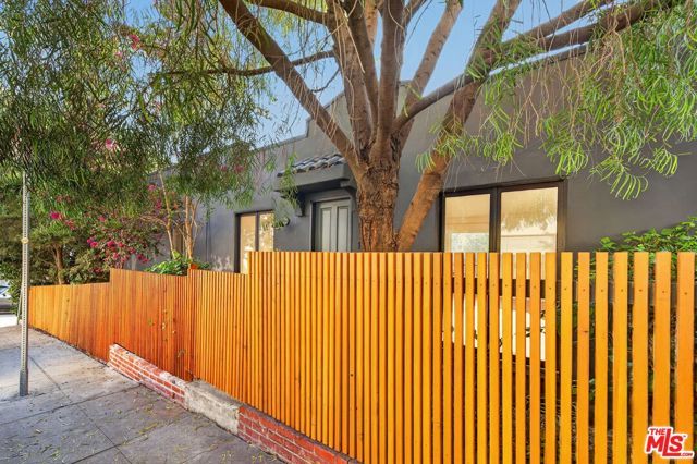 1356 Mcduff Street, Los Angeles, CA 90026