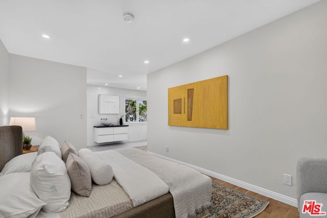 1356 Mcduff Street, Los Angeles, CA 90026