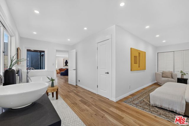 1356 Mcduff Street, Los Angeles, CA 90026