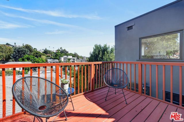 1356 Mcduff Street, Los Angeles, CA 90026