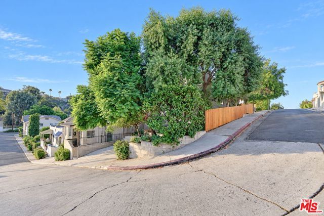 1356 Mcduff Street, Los Angeles, CA 90026