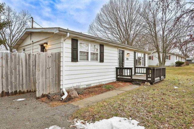 1732 S Country Club Road, Warsaw, IN 46580