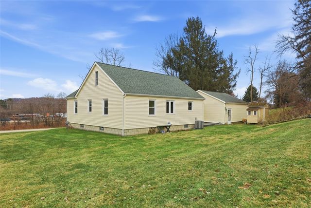 123 Wampum Rd, Big Beaver, PA 16157
