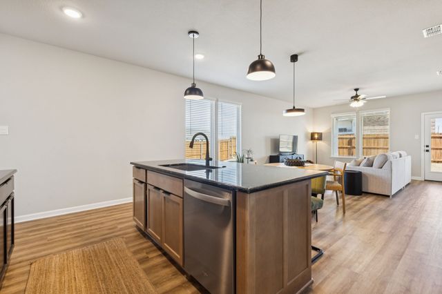 490 Tender Summit, Lavon, TX 75166