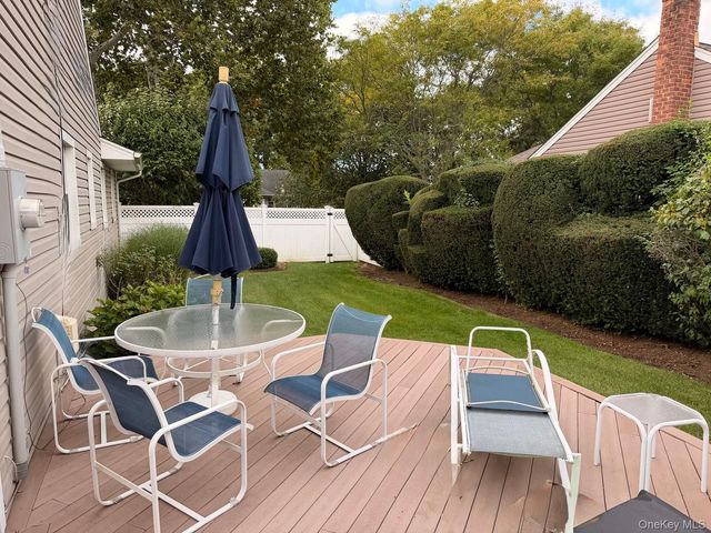 3473 S Hawthorne Drive S, Wantagh, NY 11793