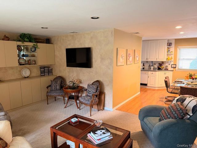 3473 S Hawthorne Drive S, Wantagh, NY 11793