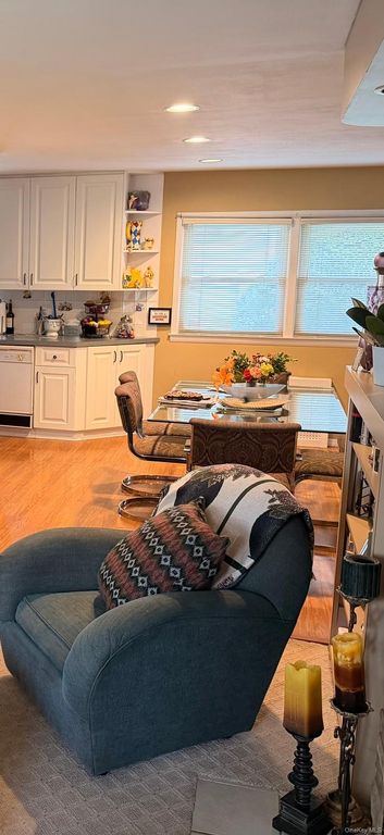 3473 S Hawthorne Drive S, Wantagh, NY 11793 — photo 5