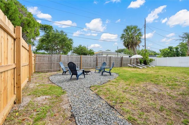 1720 PATLIN CIRCLE N, Largo, FL 33770