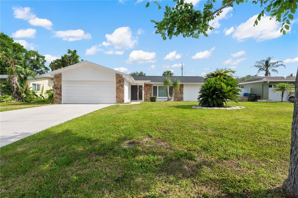 1720 PATLIN CIRCLE N, Largo, FL 33770