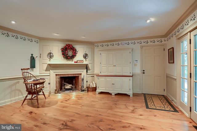 6105 WESTOVER DR, Mechanicsburg, PA 17050