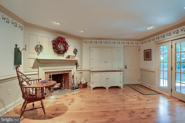 6105 WESTOVER DR, Mechanicsburg, PA 17050