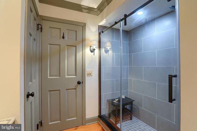 6105 WESTOVER DR, Mechanicsburg, PA 17050