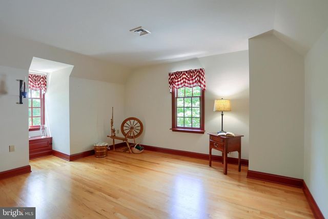 6105 WESTOVER DR, Mechanicsburg, PA 17050