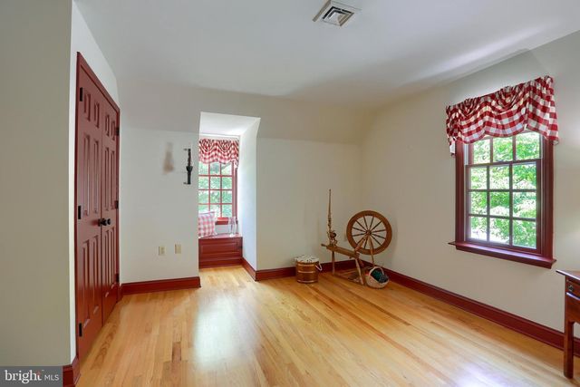 6105 WESTOVER DR, Mechanicsburg, PA 17050