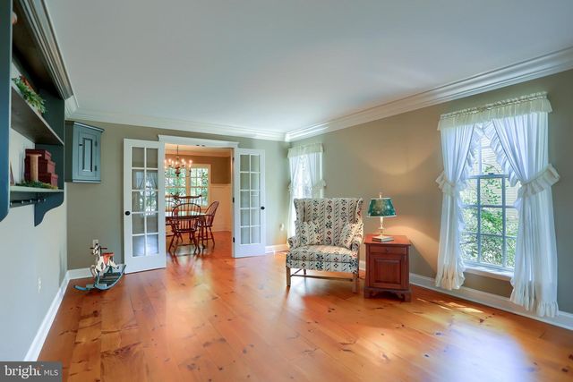 6105 WESTOVER DR, Mechanicsburg, PA 17050