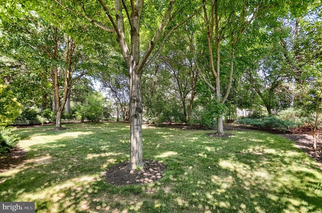 6105 WESTOVER DR, Mechanicsburg, PA 17050