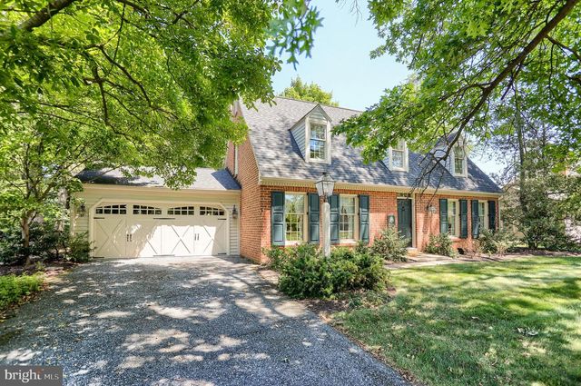6105 WESTOVER DR, Mechanicsburg, PA 17050
