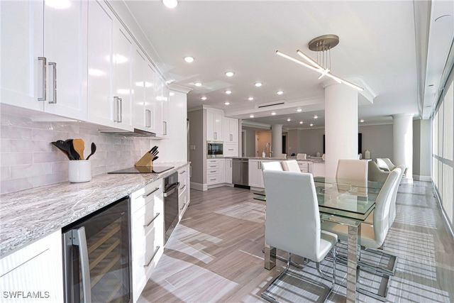 4041 Gulf Shore BLVD N 1204, Naples, FL 34103