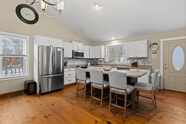 129 New Boston Road, Goffstown, NH 03045