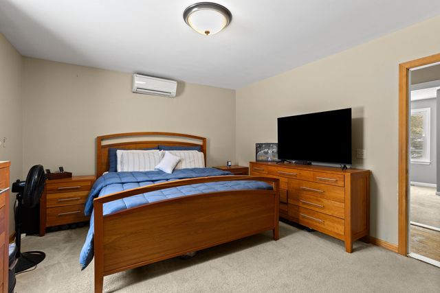 129 New Boston Road, Goffstown, NH 03045