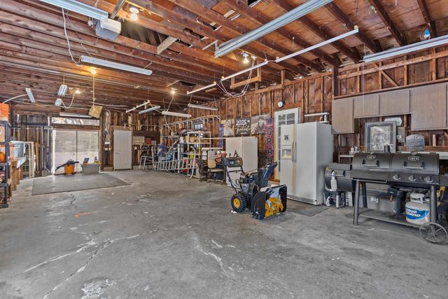 129 New Boston Road, Goffstown, NH 03045