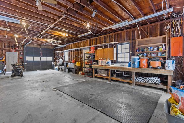 129 New Boston Road, Goffstown, NH 03045