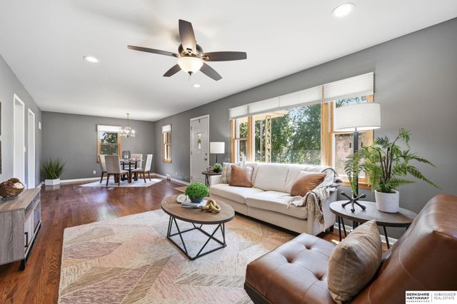 5158 Pierce Street, Omaha, NE 68106