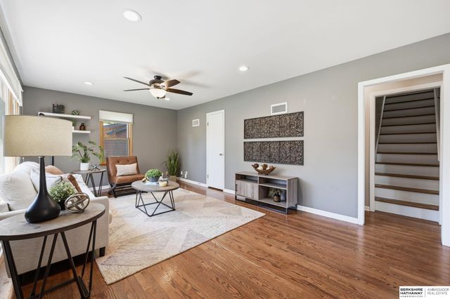 5158 Pierce Street, Omaha, NE 68106