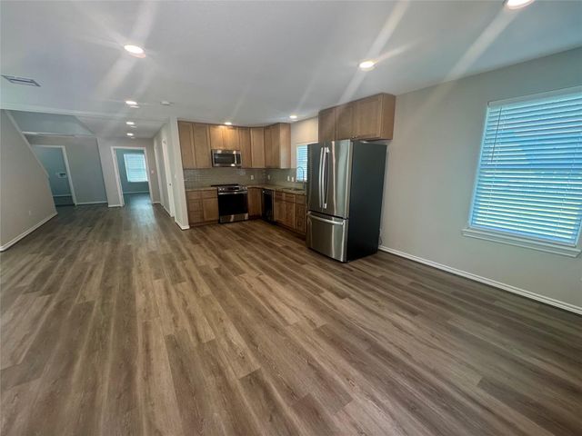 268 Sunrise Drive, Livingston, TX 77351