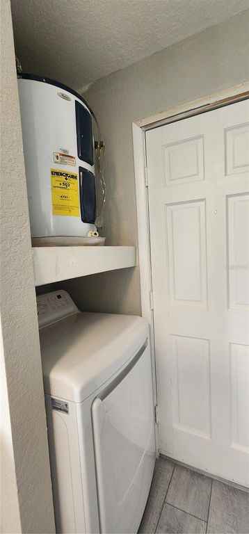 Image 19 of property listing at 541 E VIRGINIA AVENUE, Punta Gorda, FL 33950