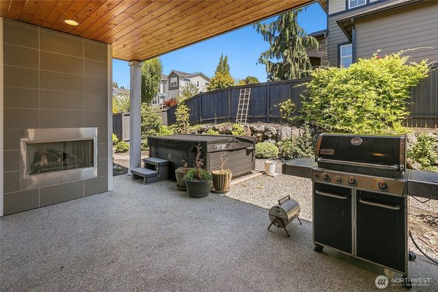6028 37th Place NE, Marysville, WA 98270