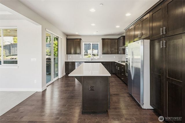 6028 37th Place NE, Marysville, WA 98270