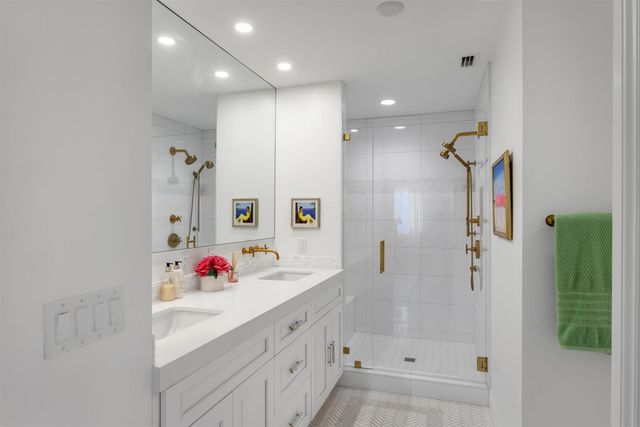 917 Iris Drive, Delray Beach, FL 33483