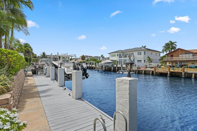 917 Iris Drive, Delray Beach, FL 33483