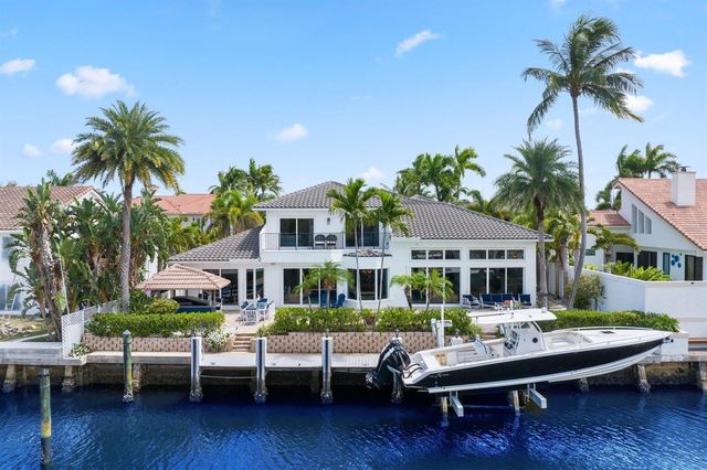 917 Iris Drive, Delray Beach, FL 33483
