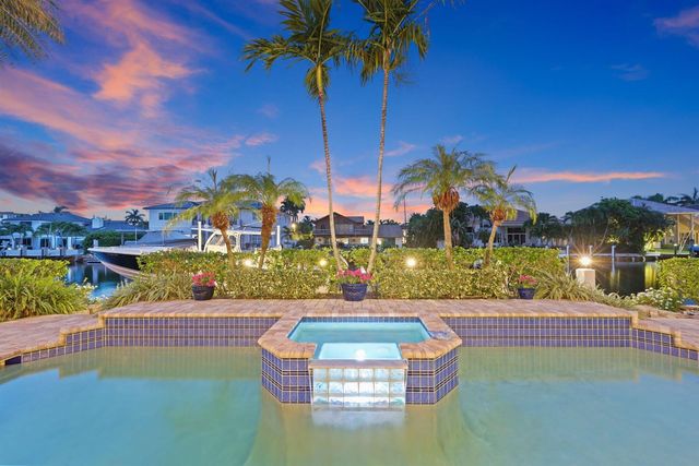 917 Iris Drive, Delray Beach, FL 33483