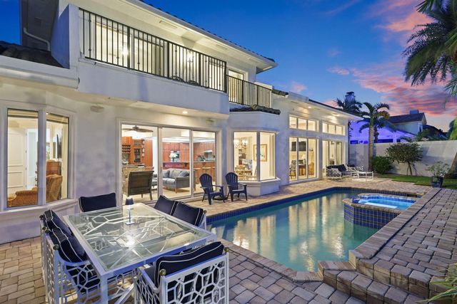 917 Iris Drive, Delray Beach, FL 33483