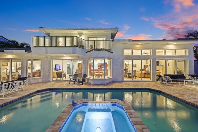 917 Iris Drive, Delray Beach, FL 33483