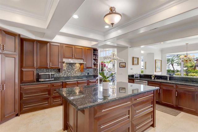 917 Iris Drive, Delray Beach, FL 33483