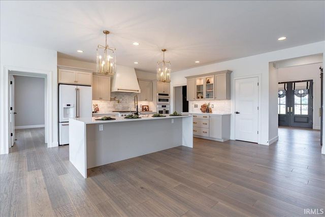 2030 Chadwick Drive, Newburgh, IN 47630