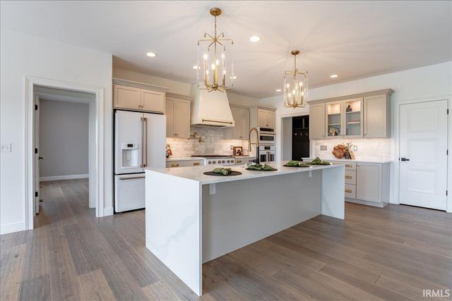 2030 Chadwick Drive, Newburgh, IN 47630