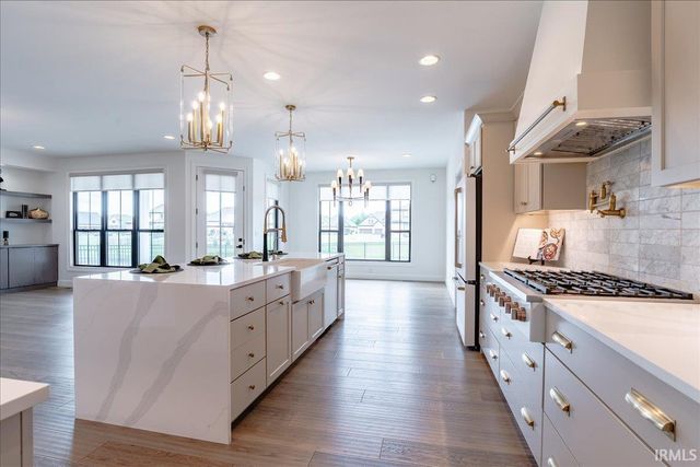 2030 Chadwick Drive, Newburgh, IN 47630