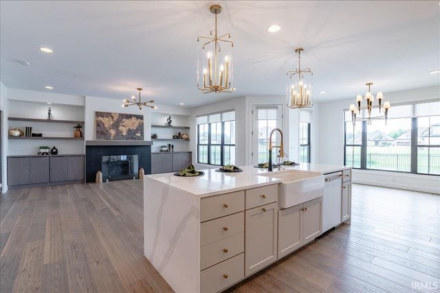 2030 Chadwick Drive, Newburgh, IN 47630
