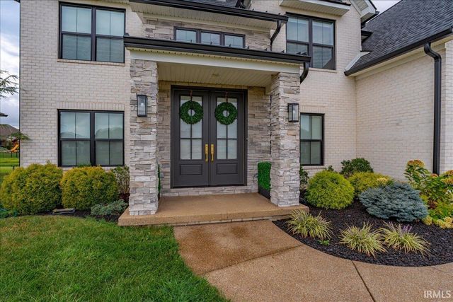 2030 Chadwick Drive, Newburgh, IN 47630