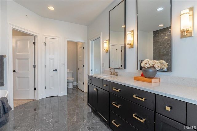 2030 Chadwick Drive, Newburgh, IN 47630