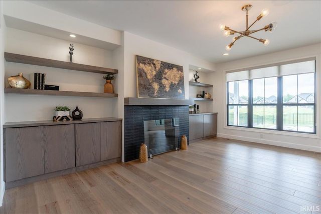 2030 Chadwick Drive, Newburgh, IN 47630